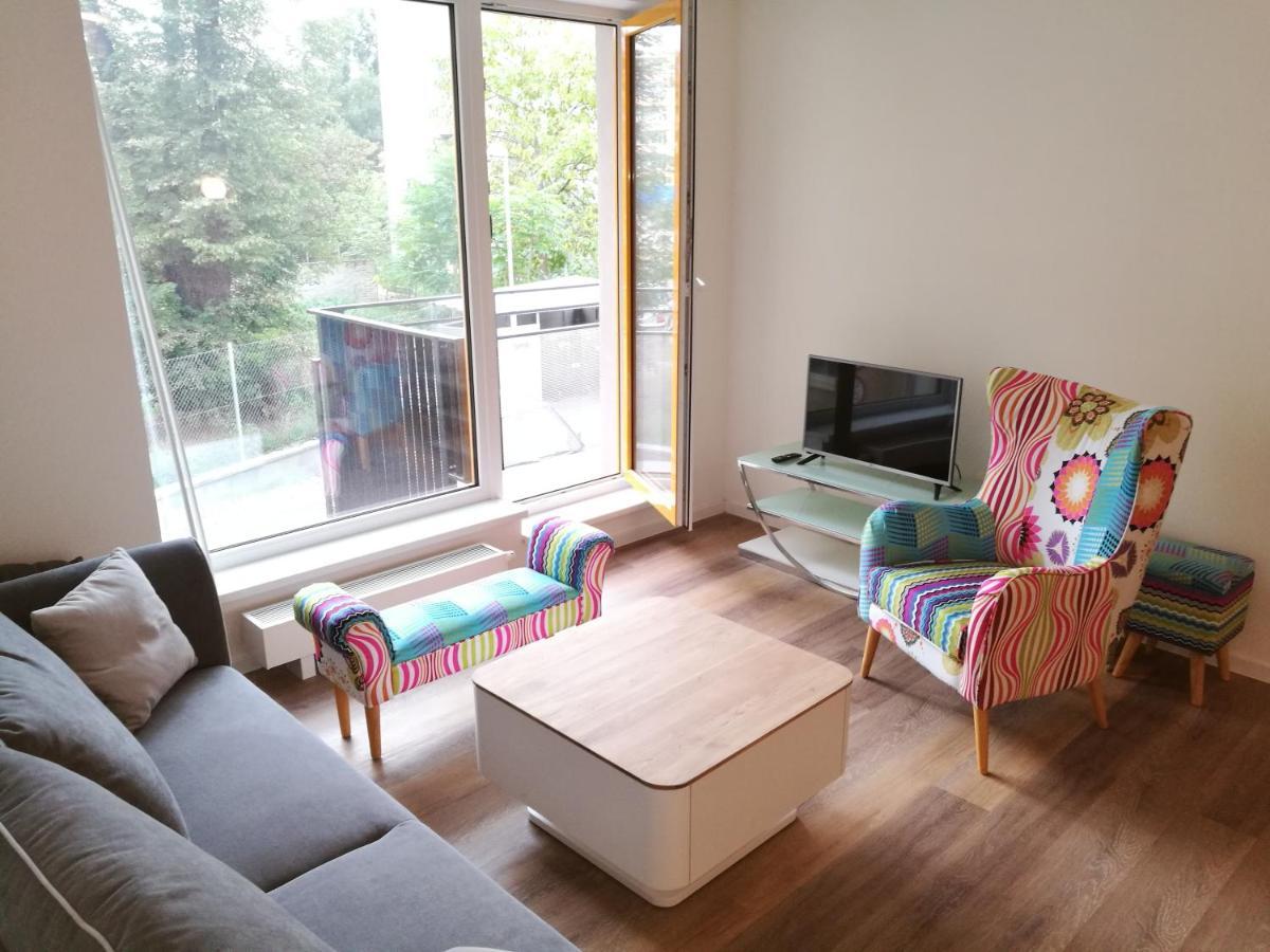 Bein Apartment With Parking Брно Екстер'єр фото