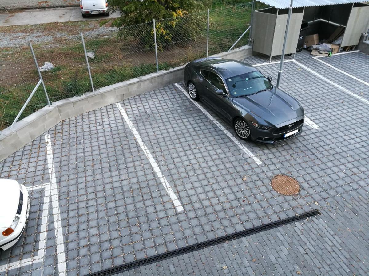 Bein Apartment With Parking Брно Екстер'єр фото