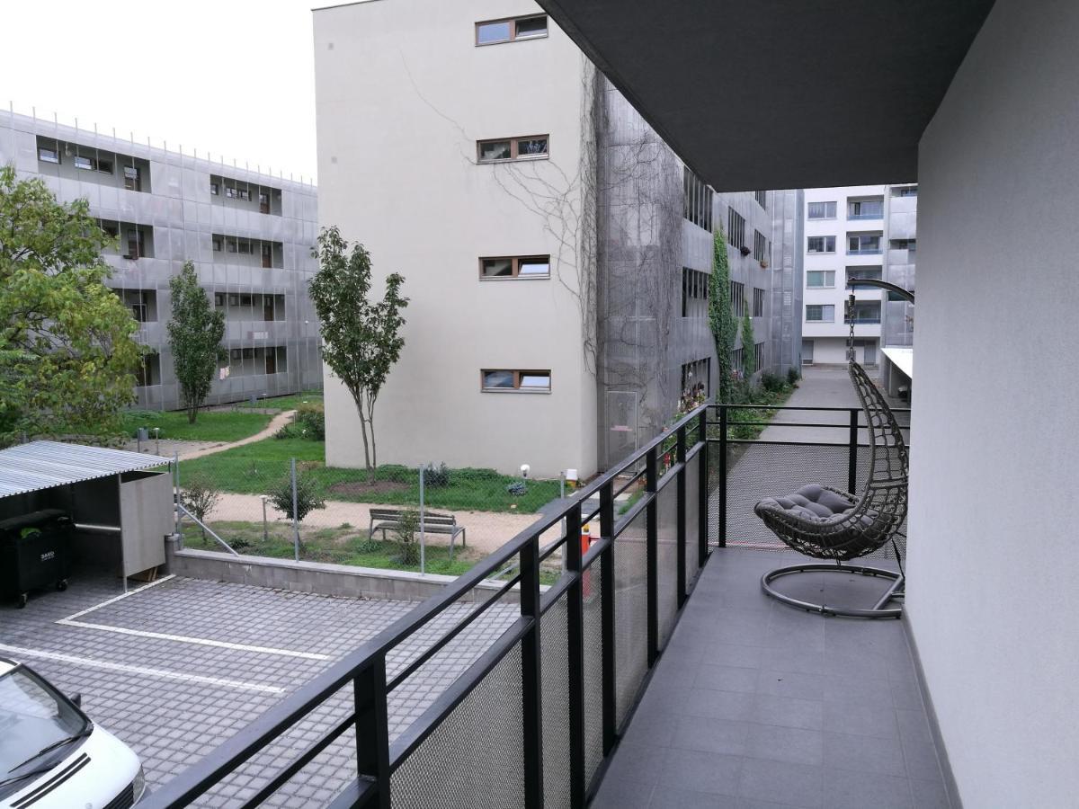 Bein Apartment With Parking Брно Екстер'єр фото
